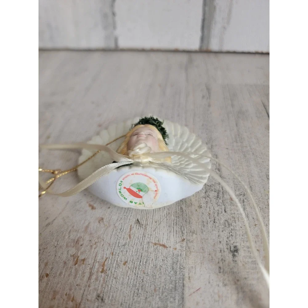 Vintage porcelain cherub wings ornament Xmas rose lace religious